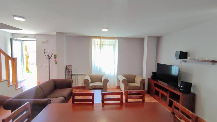 Casa rural para 6 personas, con Terraza además de Jardín y Vistas en Vegas del Condado - 3
