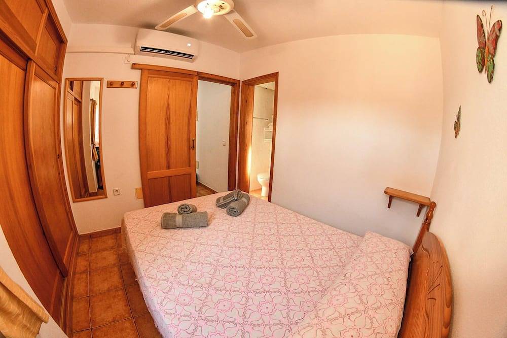 Apartamento entero, Apart. para 2-3 per.con jardin, aire acondi. y wifi.\nbajada De Precio En Julio. in Sant Ferran de Ses Roques, Formentera