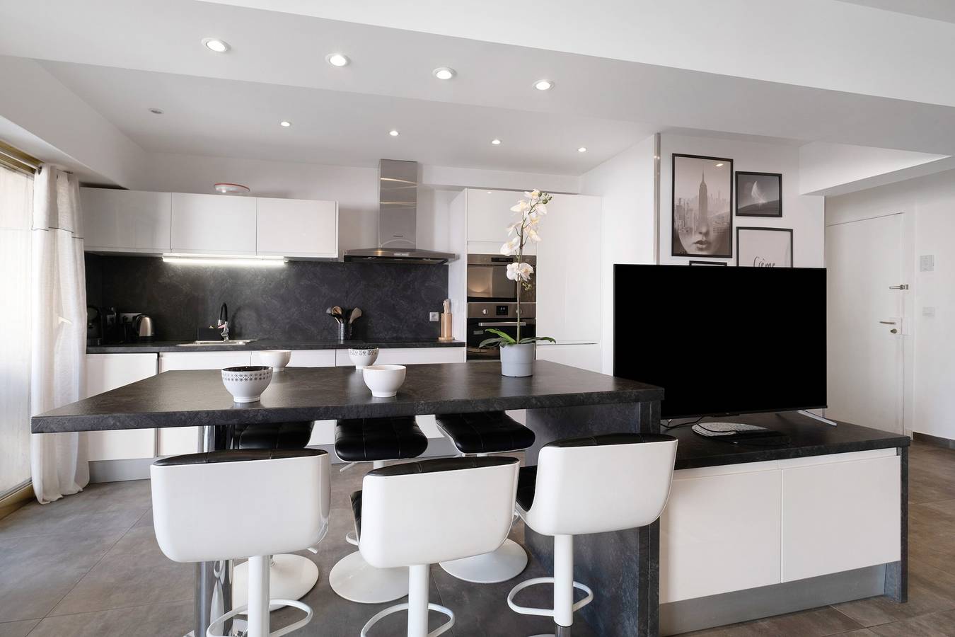 Apartamento entero, Amplio 3P céntrico en Juan Les Pins con parking incluido in Juan-les-Pins, Antibes