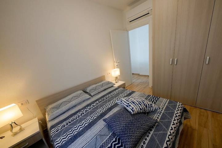 Ganze Wohnung, Apartment with patio near the beach in Isola Rossa, Trinità d'Agultu e Vignola