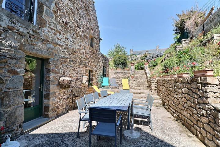 Gîte pour 8 personnes, avec jardin à Saint-Suliac - 2