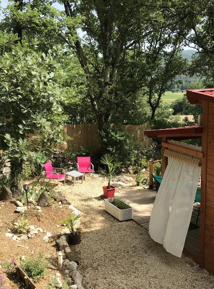 Chalet pour 2 personnes, avec piscine et jardin en Ardèche - 4