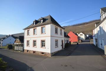Ferienhaus für 5 Personen, mit Balkon und Garten an der Mosel