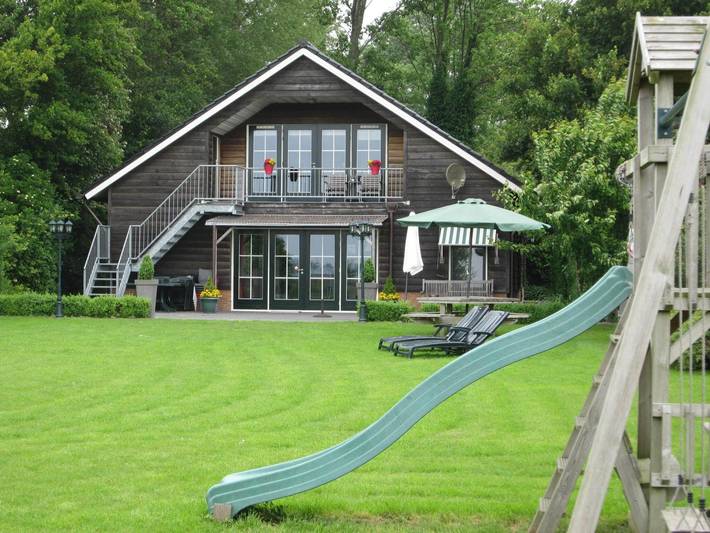 Vakantiehuis voor 12 personen, with Balkon and Terras as well as Tuin and Sauna in Beemster