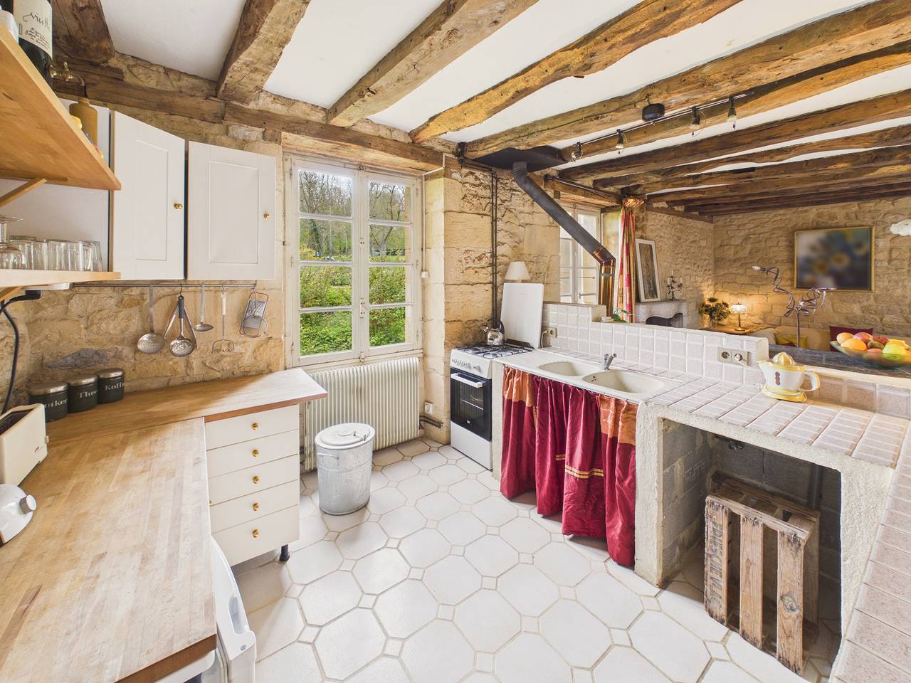 Le Pigeonnier, maison authentique pour 5 in Fanlac, Périgord Noir