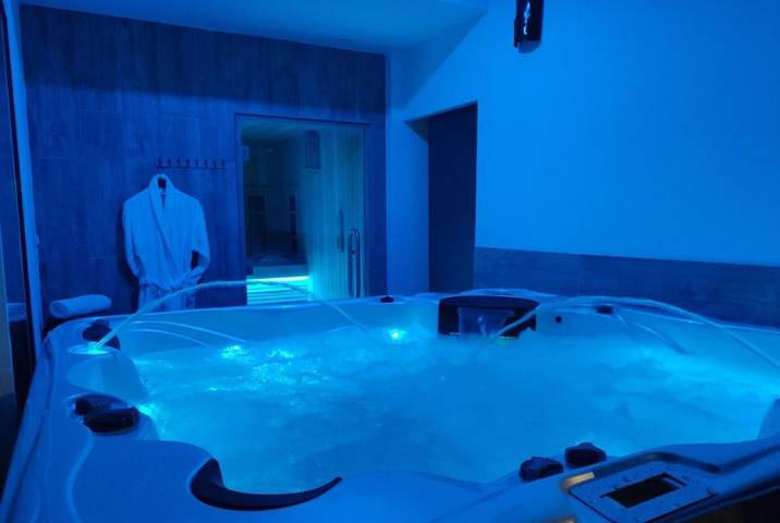 Hôtel pour 2 personnes, avec sauna ainsi que jacuzzi et jardin dans Plage de la Garonnette