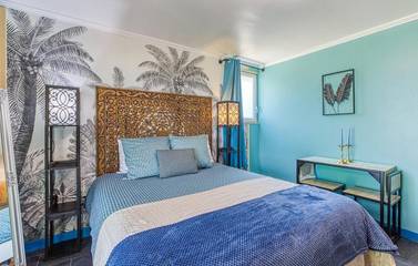 Maison d’hôte pour 2 personnes, avec piscine ainsi que jardin et jacuzzi à Septfonds