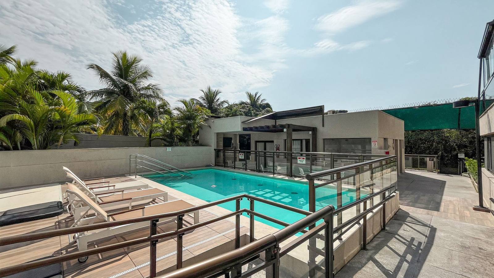 Appartamento intero, 5 minutes from Macumba Beach | Zv101 in Recreio dos Bandeirantes, Rio de Janeiro