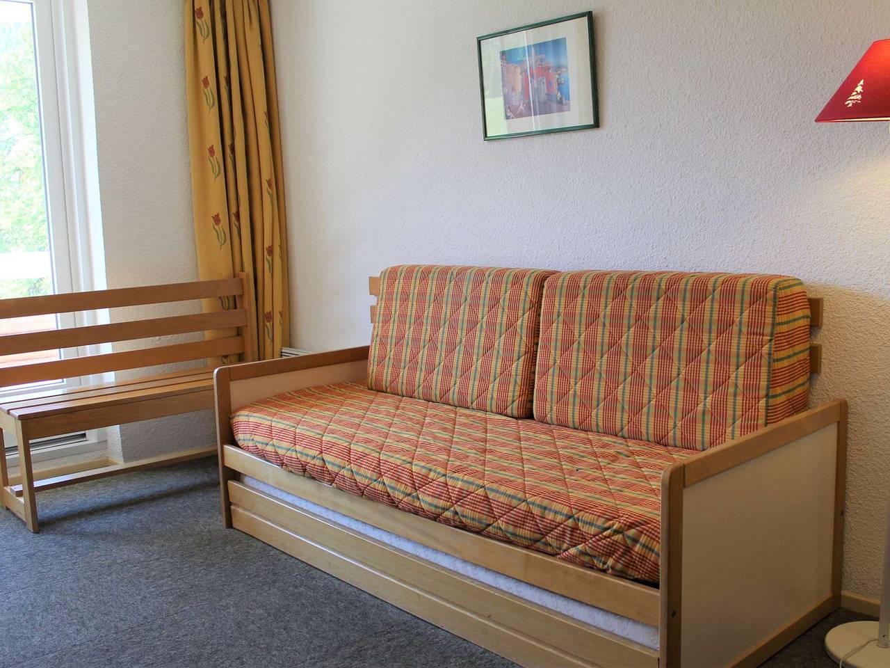 Entire apartment, Cozy studio 27m², sleeps 4, 200m from slopes in Vars in Vars, Briançon region