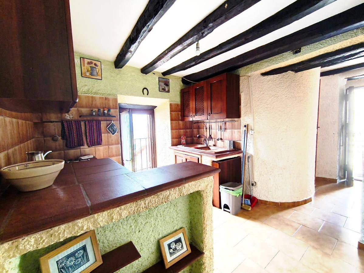 Casa Camino in Artena, Provincia di Roma