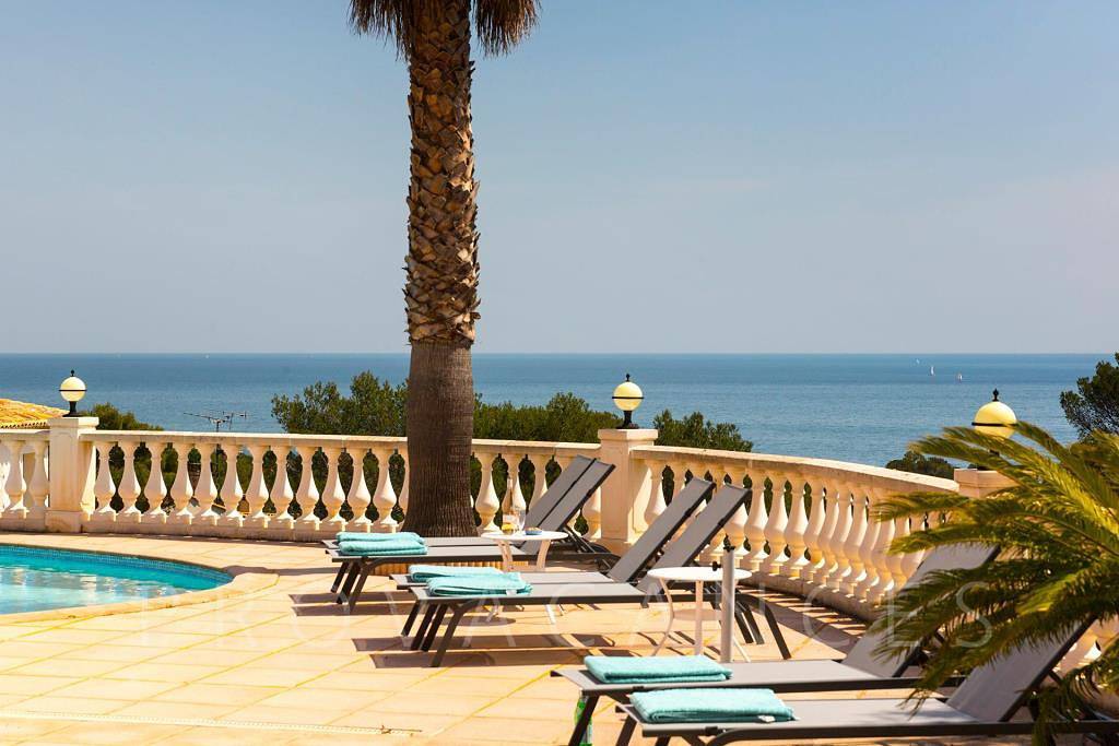 Lovely holiday house with pool and sea views in St-Aygulf in Saint-Aygulf, Frejus