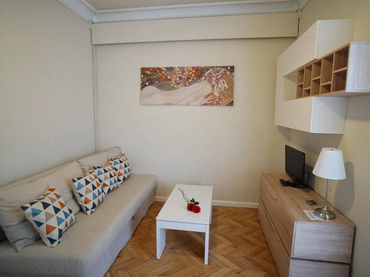 Entire vacation apartment, Apartment located next to Sagrada Familia in Barcelona Centre, Barcelona