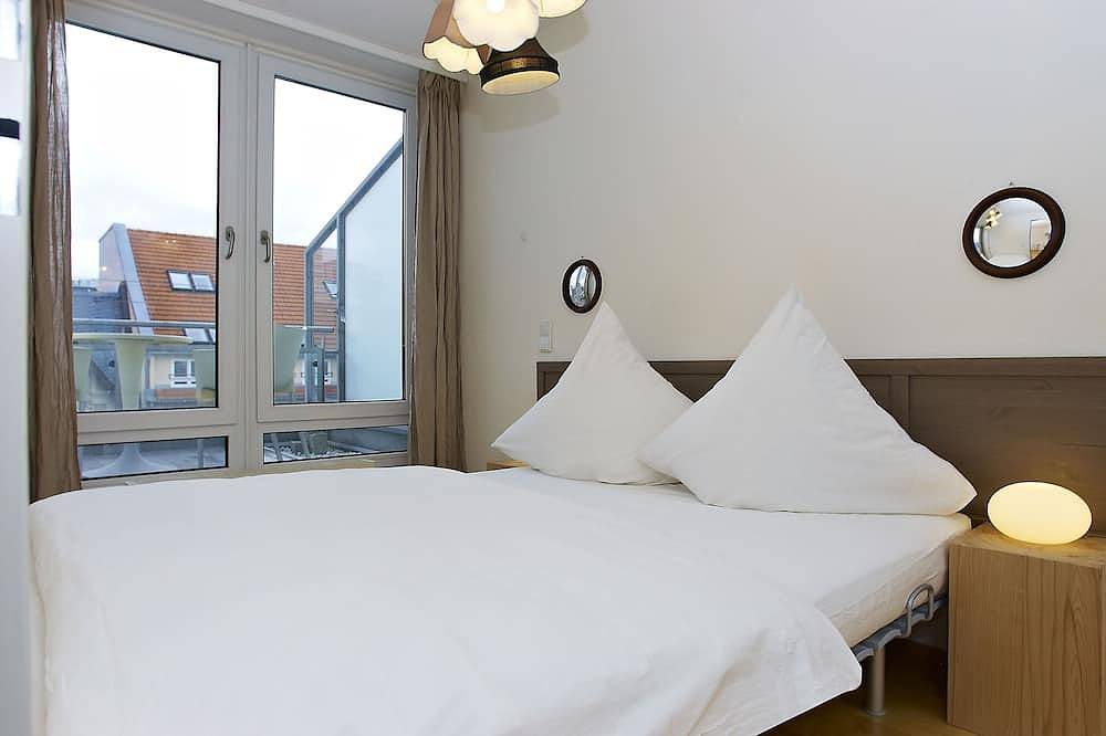 Ganze Wohnung, Exklusives Penthouse im Zentrum von Berlin, Terrasse mit Blick auf den Checkpoint Charli in Mitte Berlin, Berlin