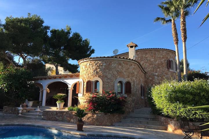 Finca für 7 Personen, mit Terrasse und Garten in Cala Santanyí