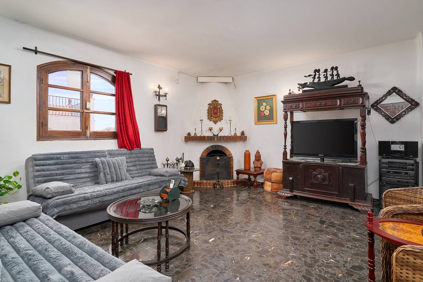 Villa 'Naranjos' con vistas al mar, Wi-Fi y aire acondicionado in Senorio de Capistrano, Nerja