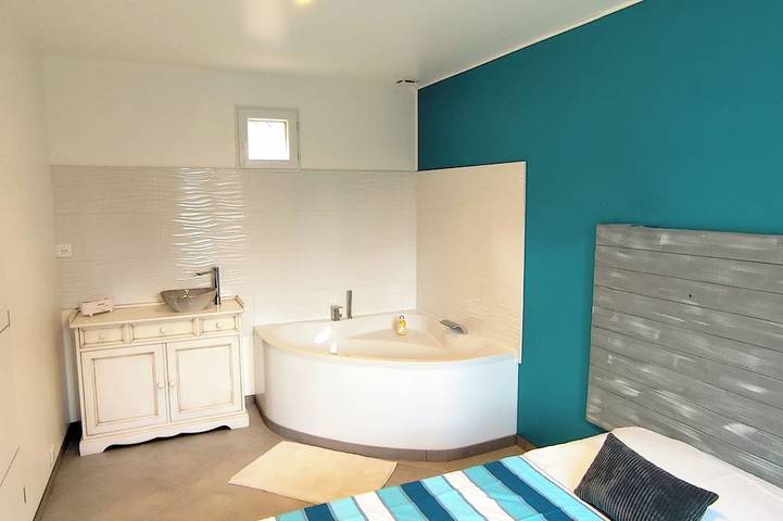 Location de vacances pour 3 personnes, avec jardin à Saint-Julien - 3