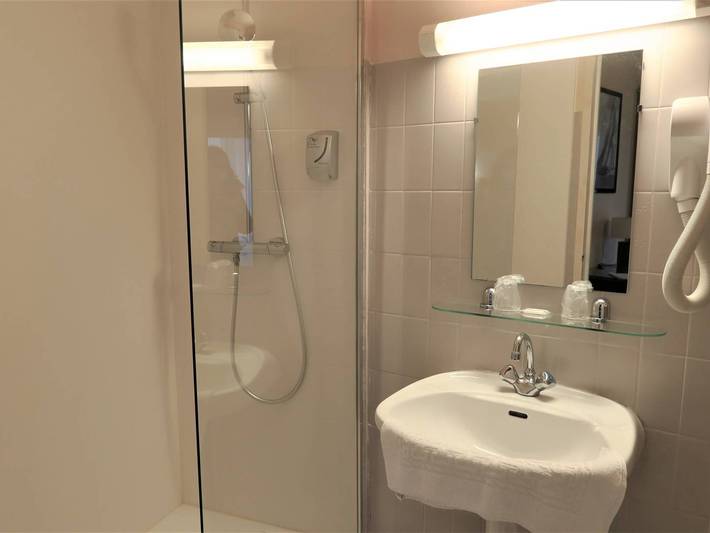 Gîte pour 6 personnes, avec Balcon dans Port du Linkin - 4