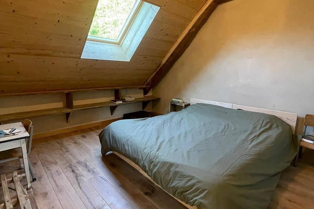 Atmospheric gite, a place where nature, adventure and peace come together. in Saint-Jean-de-Maurienne, Saint-Jean-de-Maurienne region
