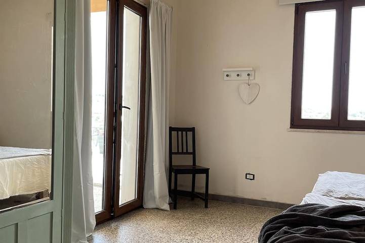 Pisticci-Matera.  Rustikales Haus mit herrlichem Blick in den Olivenhain in Pisticci, Piana del Metaponto