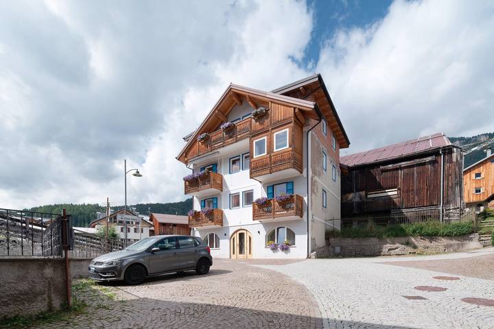 Ferienwohnung für 6 Personen, mit Balkon im Val di Fassa
