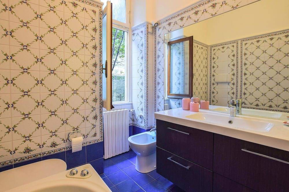 Appartamento intero, Bellissimo appartamento a Rapallo con Wifi in Bagni Ariston, Rapallo