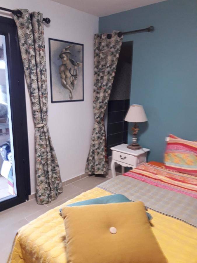 Double Room with Mountain View in Tourtour, Région de Draguignan