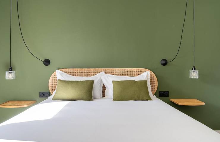 Hôtel pour 2 personnes, avec jardin ainsi que piscine et vue à Venasque - 2