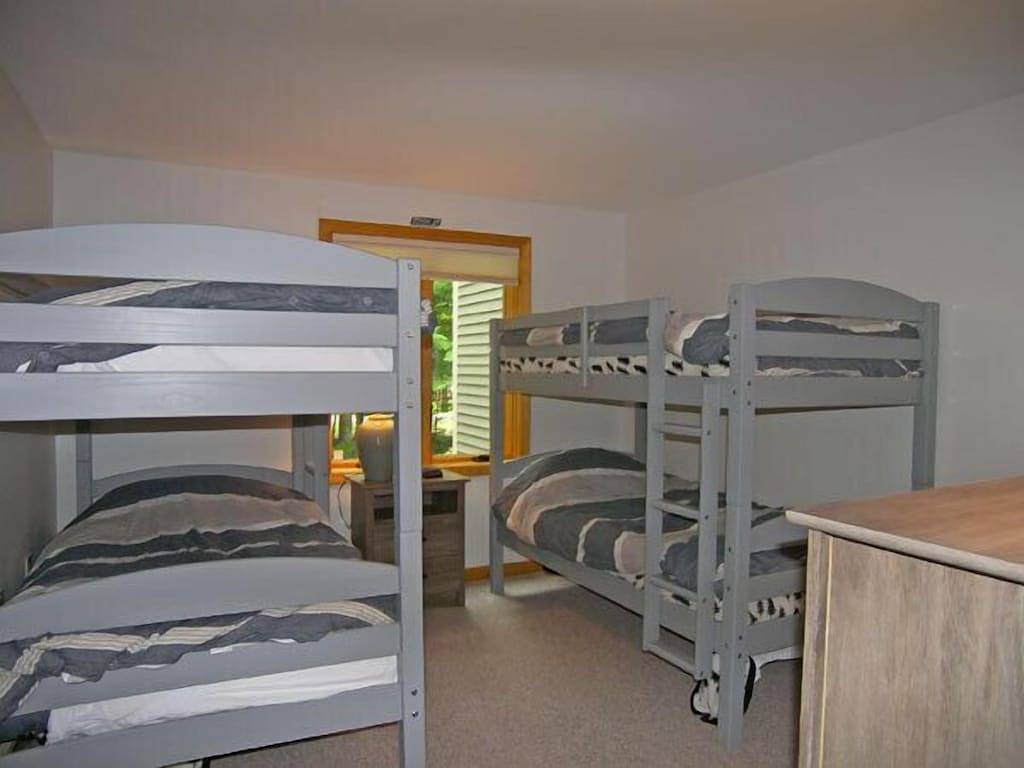 Verwaltet von Loon Reservierungsservice - Nh Mahlzeiten & Zimmer Lic # 056365 in Lincoln (NH), Franconia Notch