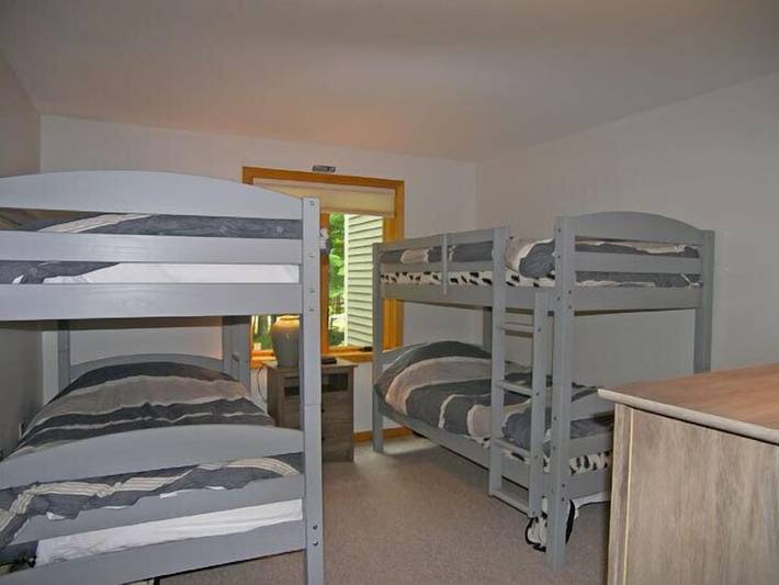 Ferienhaus für 12 Personen, mit Terrasse und Pool sowie Whirlpool - 1