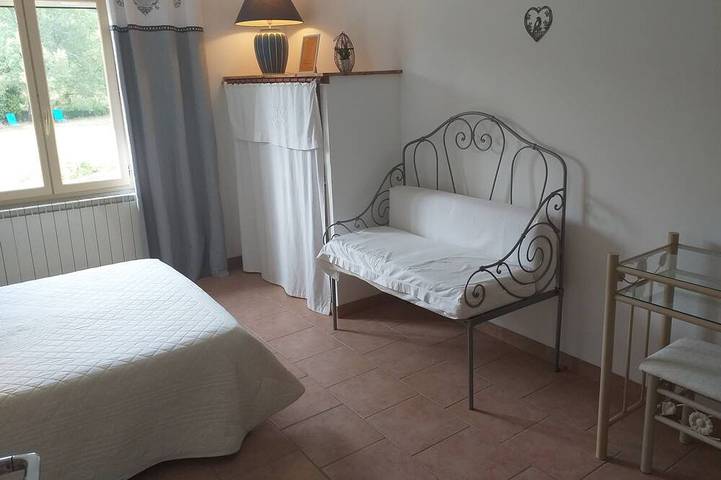 Maison d’hôte pour 2 personnes, avec jardin à Lacoste - 2