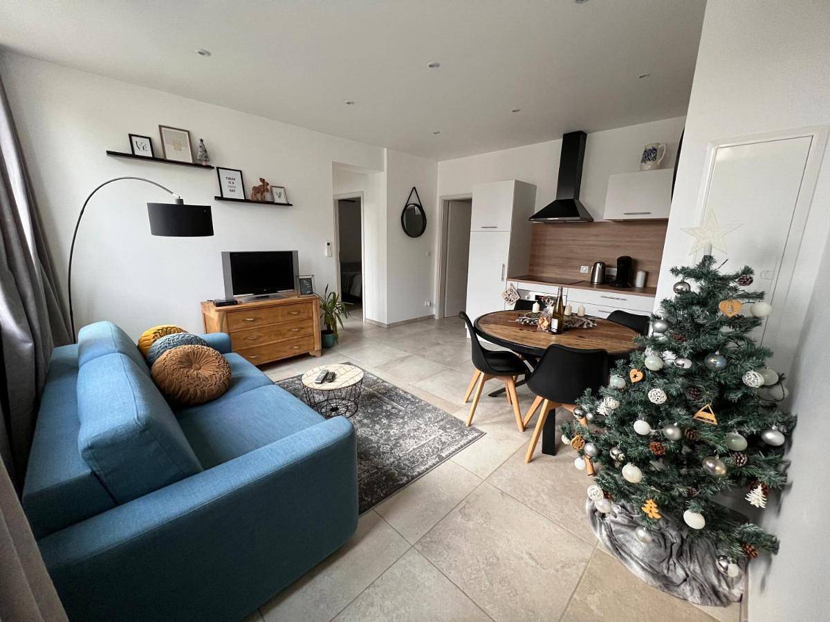 Appartement entier, Two-Bedroom Apartment in Muttersholtz, Région de Sélestat-Erstein