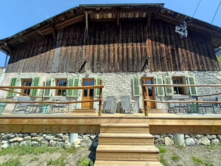 Gîte pour 2 personnes, avec jacuzzi et sauna ainsi que jardin et terrasse à Vacheresse - 2