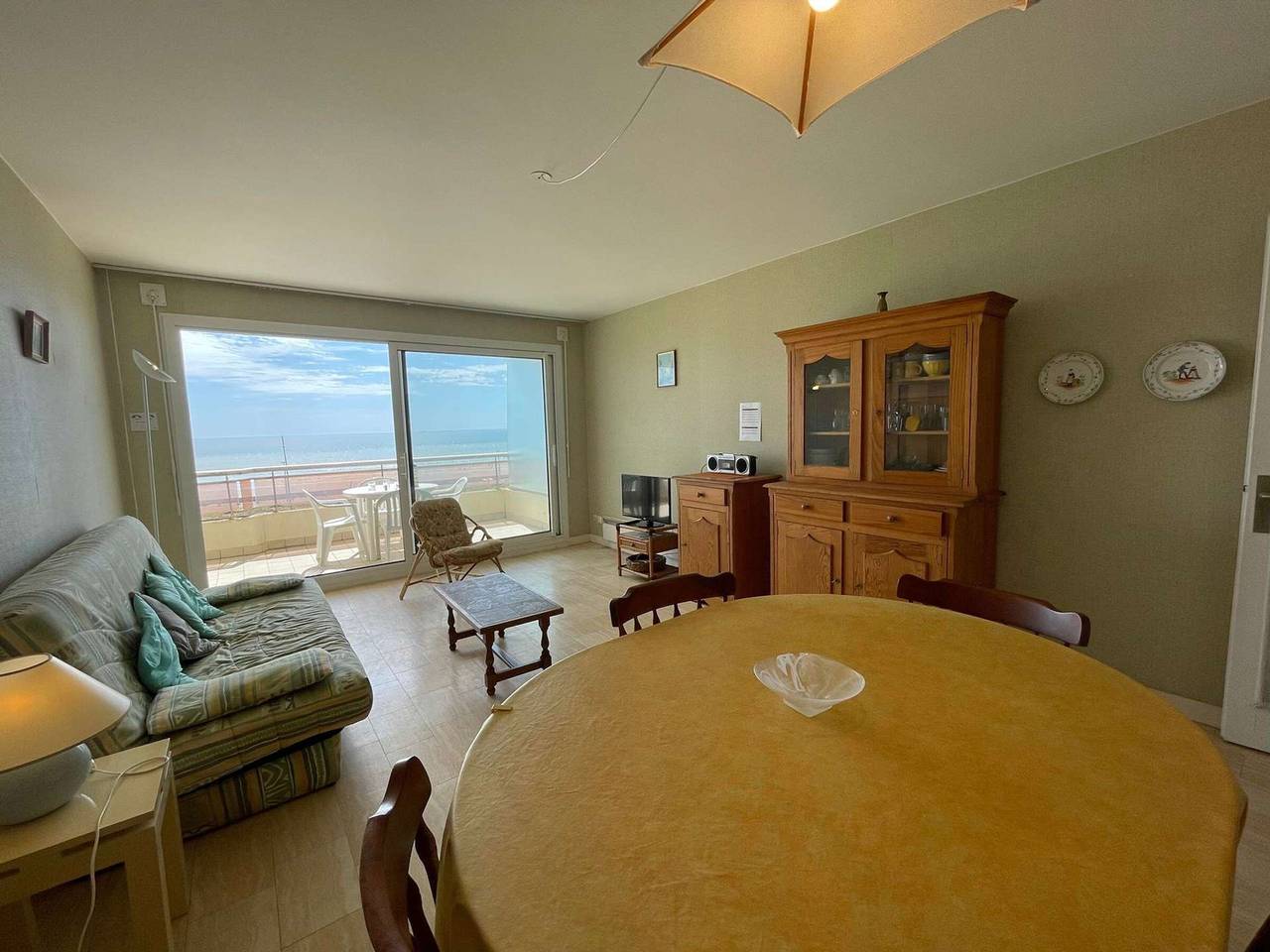 Appartement entier, Appartement familial à 50m de la plage avec parking privé, balcon et lave-linge in Saint-Hilaire-de-Riez, Vendée