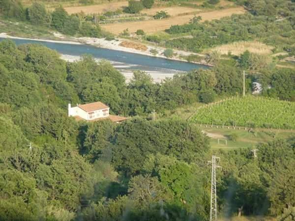Location de vacances pour 2 personnes, avec piscine et jardin, animaux acceptés à Santa Domenica Talao - 2