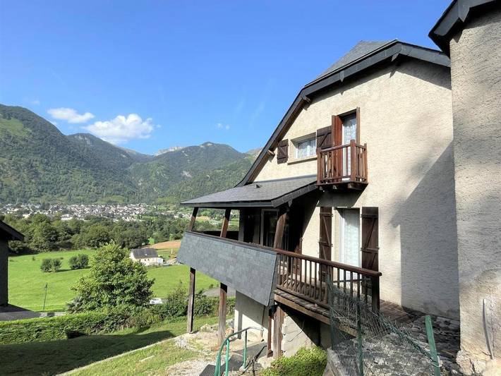 Gîte pour 6 personnes, avec terrasse à Béost