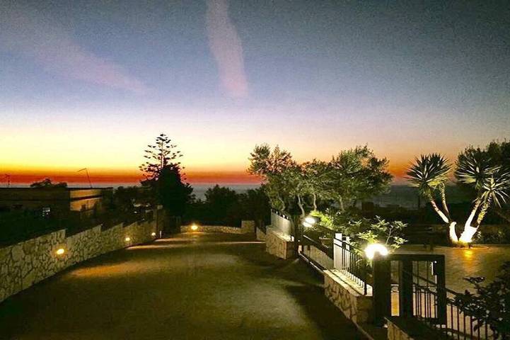 Villa pour 8 personnes, avec terrasse et jardin - 1