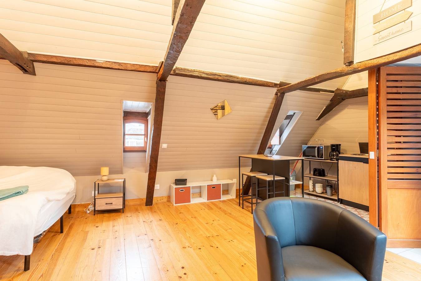 Ganze Wohnung, Apartment „Studio Tess“ mit Wlan in Salies-de-Béarn, Béarn