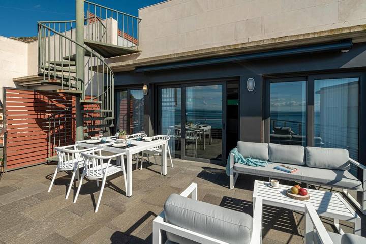 Gîte pour 4 personnes, avec jardin ainsi que piscine et vue dans Platja De Canyelles Petites - 3