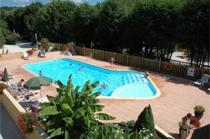 Mobil home pour 6 personnes, avec bassin pour enfant