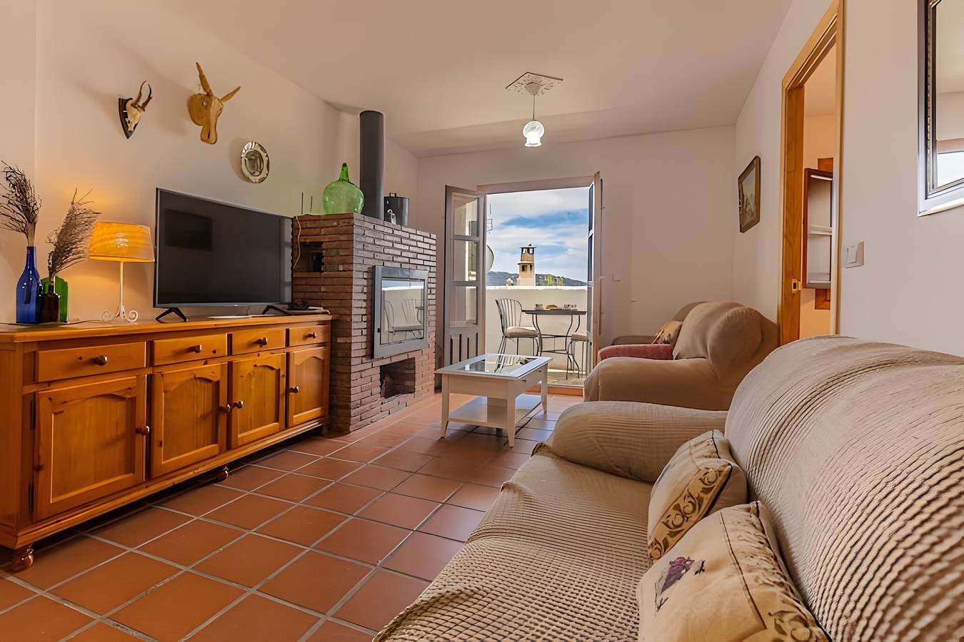 Holiday Home 'Los Compadres' with Mountain View, Shared Pool and Wi-Fi in Capileira, Granada Province