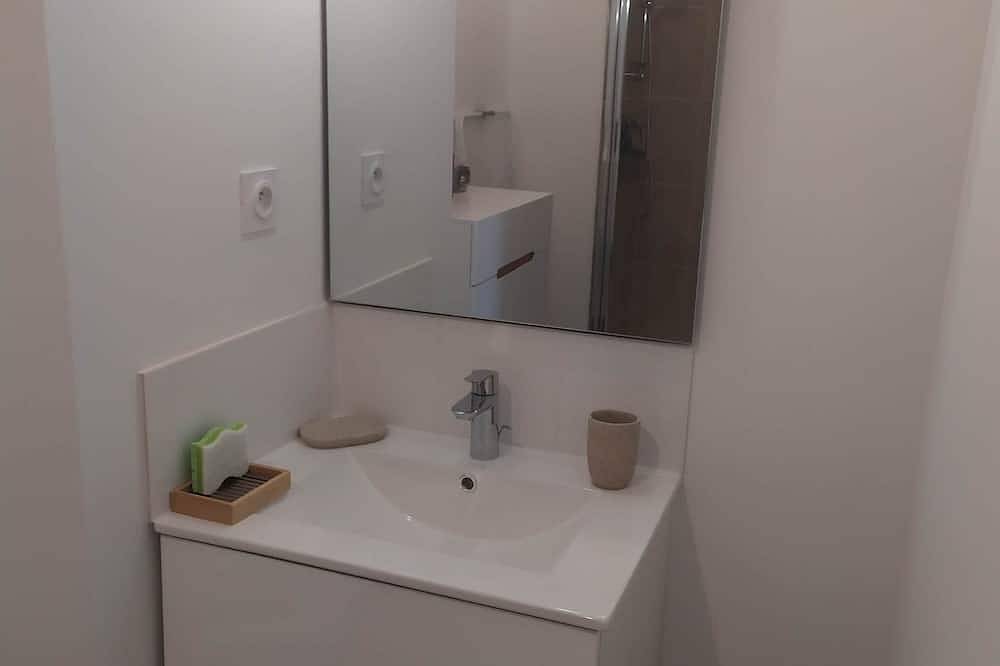 Ganze Wohnung, Recent 25m2 studio with parking space in Aytré, La Rochelle und Umgebung