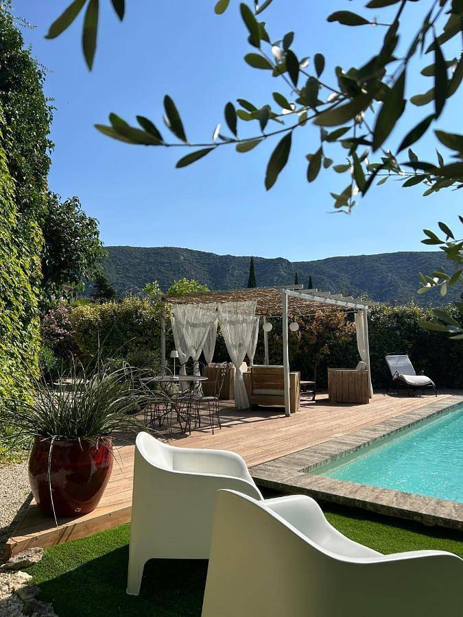 Deluxe Double or Twin Room with Pool Access in Maubec, Parc naturel régional du Luberon