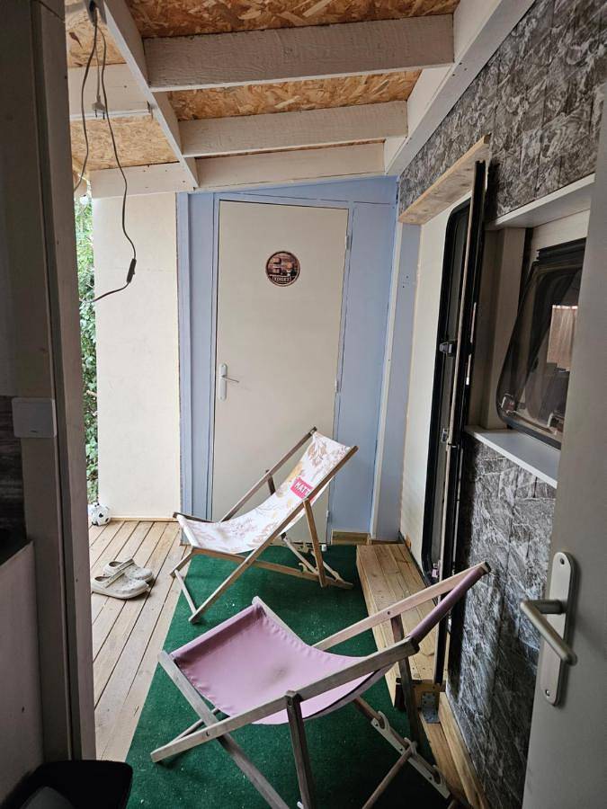 Tente pour 2 personnes, avec terrasse et jardin dans les Bouches-du-Rhône - 3