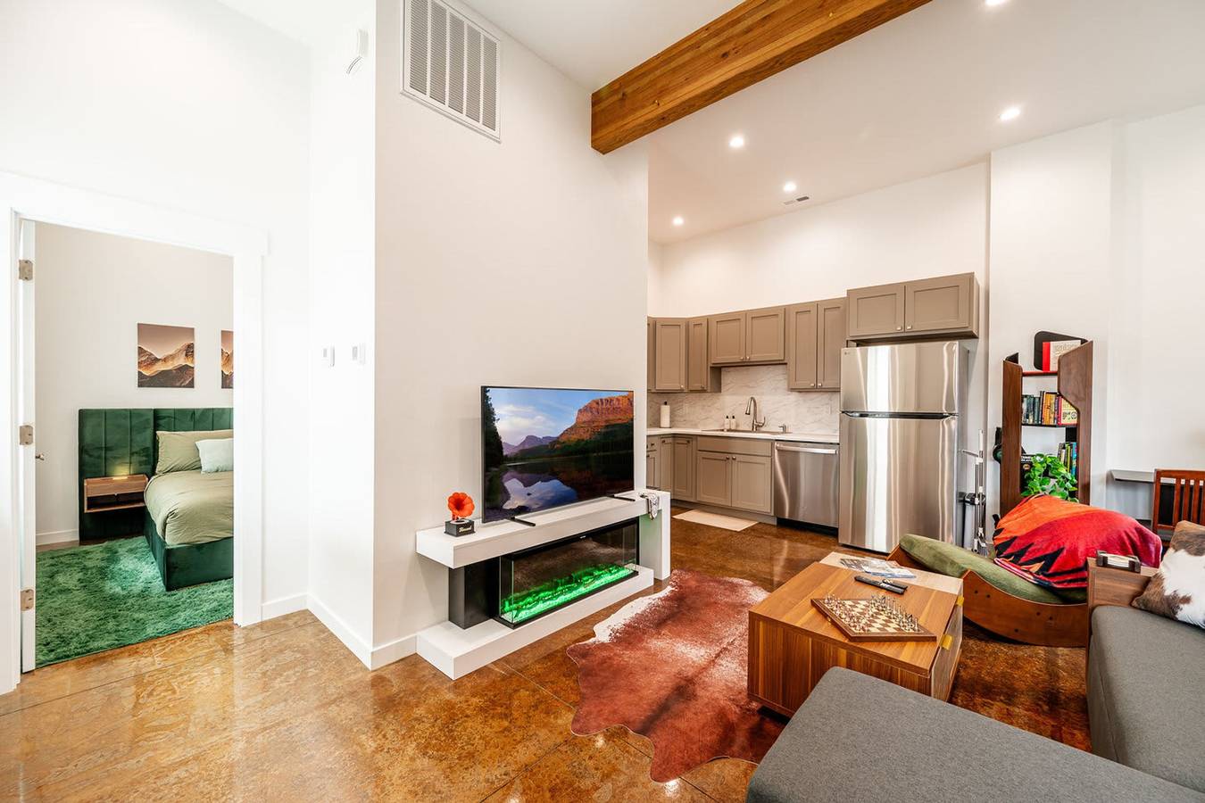 Ganze Wohnung, Vaulted Den Chic Central 1Br Fireplace in Sheridan, Bighorn Nationalwald