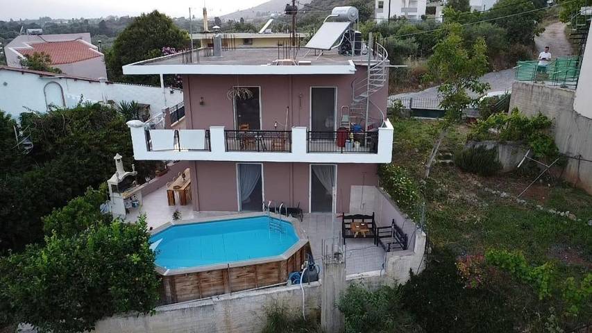 Gîte pour 6 personnes, avec vue ainsi que jardin et piscine dans Georgioupoli - 2