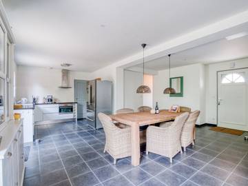 Villa voor 6 Personen in Sainte-Foy-de-Longas, Périgord Pourpre, Afbeelding 2
