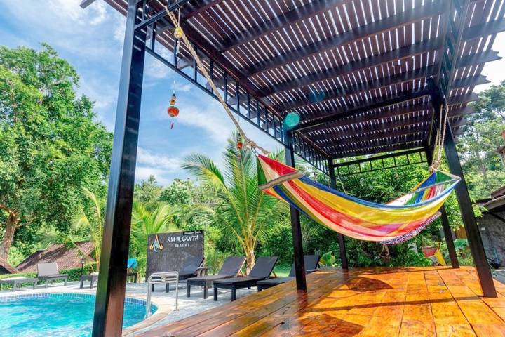 Resort para 6 personas, con piscina además de vistas y jardín - 1