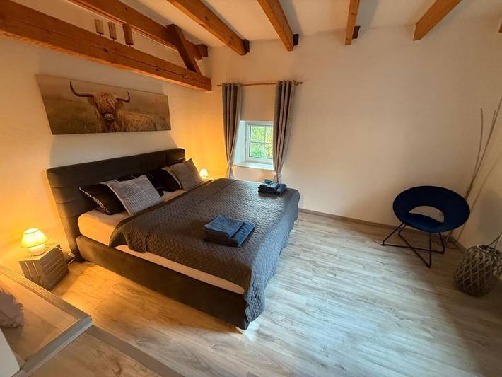 Ferienwohnung für 4 Personen, mit Terrasse und Garten sowie Sauna und Ausblick in Lüdenscheid