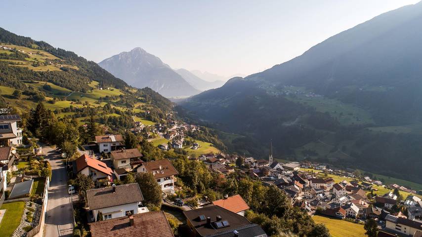 Ferienwohnung für 4 Personen, mit Ausblick und Garten, mit Haustier in Wenns - 3
