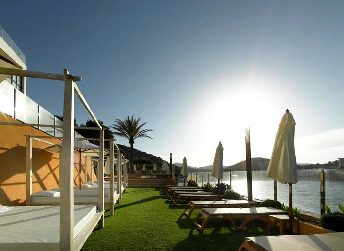 Hôtel pour 2 personnes, avec jardin et piscine à Cala Llonga - 2